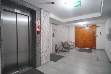 Hall de entrada de apartamento à venda com 2 quartos, 62m² em Scharlau, São Leopoldo