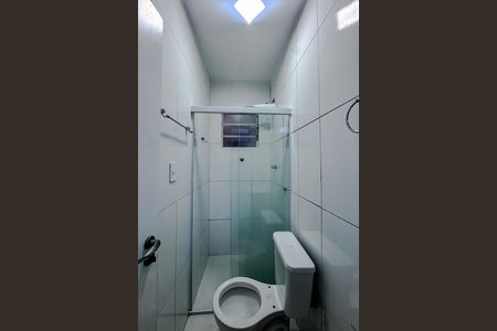 Banheiro de apartamento para alugar com 1 quarto, 30m² em Vila Bertioga, São Paulo