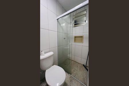 Banheiro de apartamento para alugar com 1 quarto, 30m² em Vila Oratorio, São Paulo