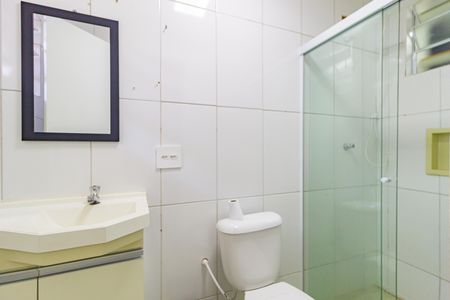 Banheiro de kitnet/studio para alugar com 1 quarto, 30m² em Vila Oratorio, São Paulo
