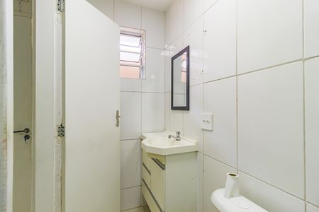 Banheiro de kitnet/studio para alugar com 1 quarto, 30m² em Vila Oratorio, São Paulo