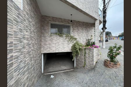 Casa para alugar com 200m², 3 quartos e 3 vagasFachada