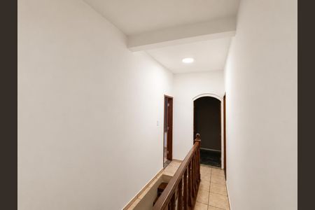 Corredor de casa para alugar com 3 quartos, 200m² em Jardim Imperador (Zona Leste), São Paulo