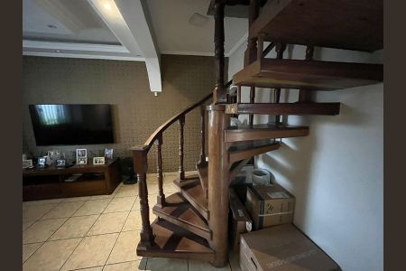 Casa para alugar com 200m², 3 quartos e 3 vagasSala