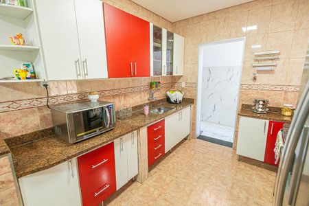cozinha de casa à venda com 3 quartos, 360m² em Floramar, Belo Horizonte