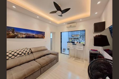 Apartamento à venda com 40m², 1 quarto e sem vaga Apartamento à venda com 40m², 1 quarto e sem vagaSala