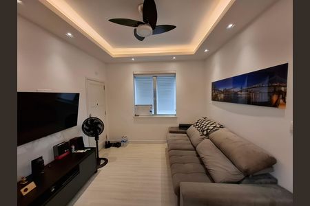 Apartamento à venda com 40m², 1 quarto e sem vaga Apartamento à venda com 40m², 1 quarto e sem vagaSala