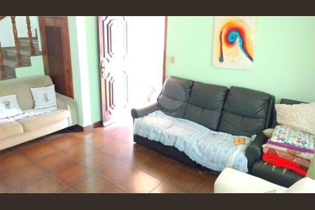 Casa à venda com 3 quartos, 165m² em Vila Paulo Silas, São Paulo
