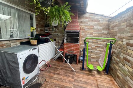 Casa para alugar com 70m², 2 quartos e 2 vagas Casa para alugar com 70m², 2 quartos e 2 vagasVaranda