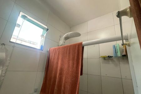 Casa para alugar com 70m², 2 quartos e 2 vagas Casa para alugar com 70m², 2 quartos e 2 vagasBanheiro