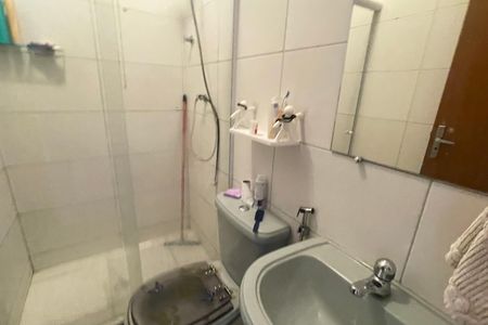 Banheiro 2 de casa para alugar com 2 quartos, 70m² em Jardim Portugal, Duque de Caxias