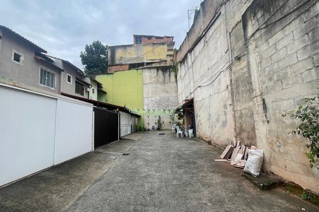 Casa para alugar com 70m², 2 quartos e 2 vagas Casa para alugar com 70m², 2 quartos e 2 vagasCondominio