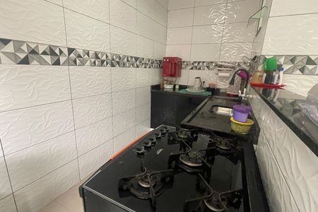 Cozinha de casa para alugar com 2 quartos, 70m² em Jardim Portugal, Duque de Caxias