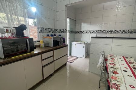 Casa para alugar com 70m², 2 quartos e 2 vagas Casa para alugar com 70m², 2 quartos e 2 vagasCozinha