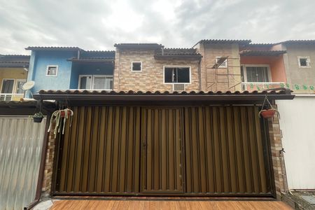 Casa para alugar com 70m², 2 quartos e 2 vagas Casa para alugar com 70m², 2 quartos e 2 vagasFachada