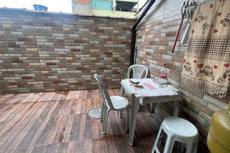 Casa para alugar com 70m², 2 quartos e 2 vagas Casa para alugar com 70m², 2 quartos e 2 vagasVaranda
