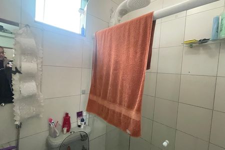 Casa para alugar com 70m², 2 quartos e 2 vagas Casa para alugar com 70m², 2 quartos e 2 vagasBanheiro