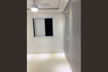 Sala de apartamento para alugar com 3 quartos, 55m² em Jardim Isis, Cotia