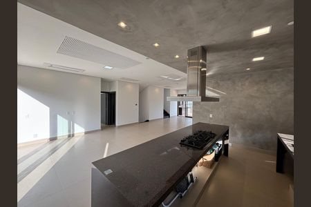 Casa de condomínio à venda com 417m², 4 quartos e 4 vagas