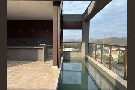 Casa de condomínio à venda com 417m², 4 quartos e 4 vagas