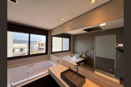Casa de condomínio à venda com 417m², 4 quartos e 4 vagas