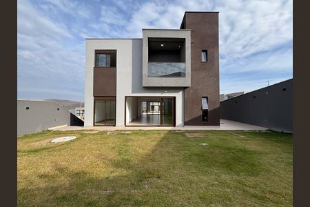 Casa de condomínio à venda com 417m², 4 quartos e 4 vagas