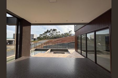 Casa de condomínio à venda com 417m², 4 quartos e 4 vagas