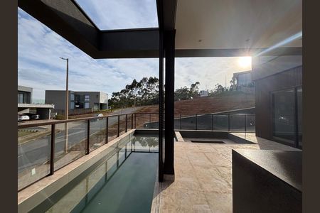 Casa de condomínio à venda com 417m², 4 quartos e 4 vagas