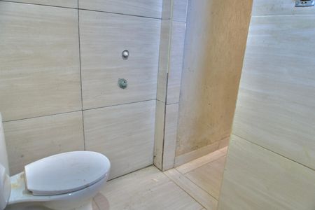 Casa para alugar com 75m², 3 quartos e sem vagaSuíte - Banheiro