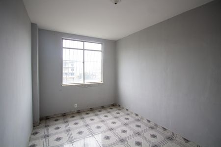Quarto 1 de apartamento para alugar com 2 quartos, 63m² em Jardim Alcântara, São Gonçalo