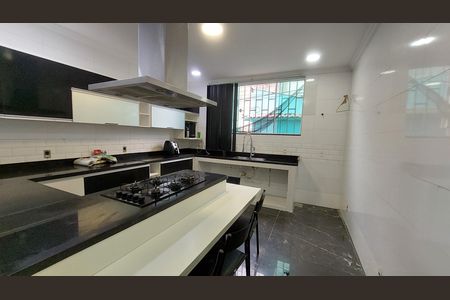 Cozinha de casa para alugar com 3 quartos, 300m² em Olinda, Nilópolis