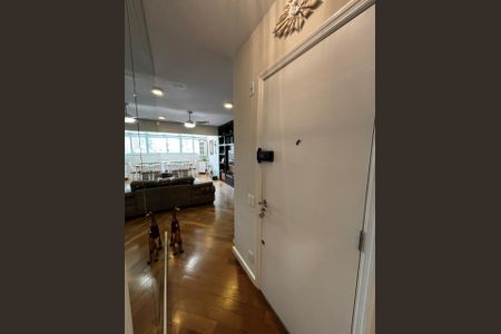 Apartamento para alugar com 630m², 2 quartos e 2 vagas Apartamento para alugar com 630m², 2 quartos e 2 vagasCorredor