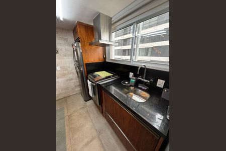 Cozinha de apartamento para alugar com 2 quartos, 630m² em Vila Olímpia, São Paulo