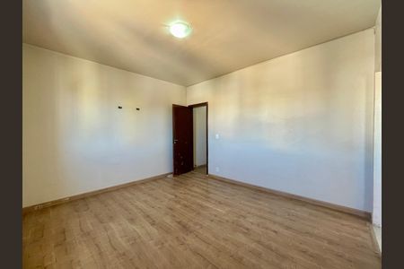 Apartamento para alugar com 3 quartos, 200m² em Ana Lucia, Belo Horizonte