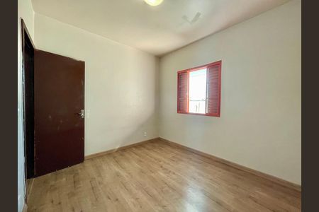 Apartamento para alugar com 3 quartos, 200m² em Ana Lucia, Belo Horizonte