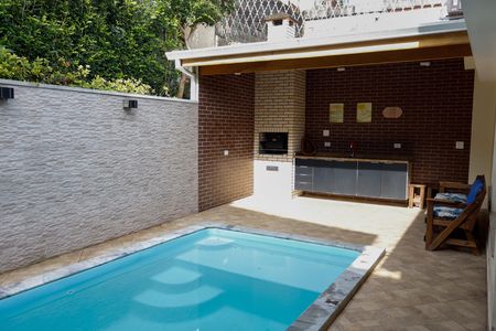 Área comum de casa à venda com 3 quartos, 289m² em Veloso, Osasco