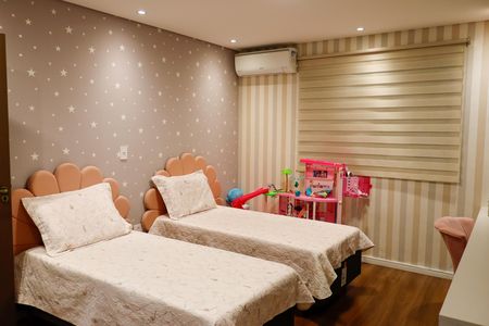 Casa à venda com 289m², 3 quartos e 4 vagas Casa à venda com 289m², 3 quartos e 4 vagasQuarto 1