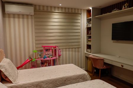 Casa à venda com 289m², 3 quartos e 4 vagas Casa à venda com 289m², 3 quartos e 4 vagasQuarto 1
