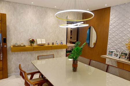Casa à venda com 289m², 3 quartos e 4 vagas Casa à venda com 289m², 3 quartos e 4 vagasSala de Jantar