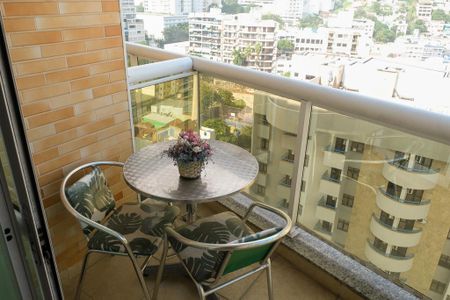 Varanda de kitnet/studio para alugar com 1 quarto, 40m² em Centro, Nova Iguaçu