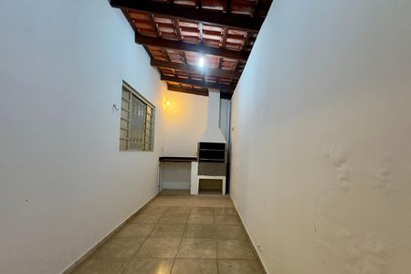 Casa de condomínio à venda com 94m², 3 quartos e 2 vagasChurrasqueira