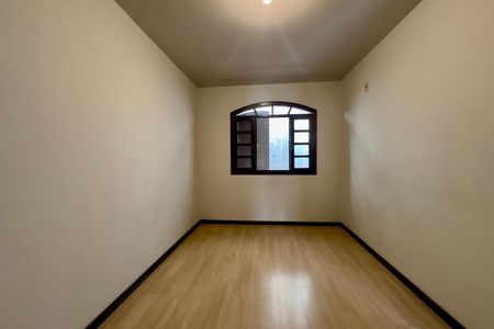 Casa de condomínio à venda com 94m², 3 quartos e 2 vagasQuarto 3