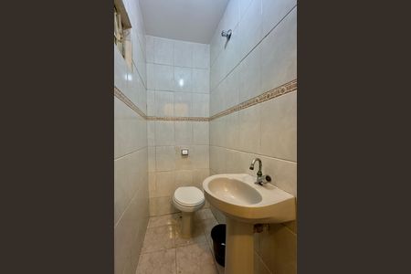 Casa de condomínio à venda com 94m², 3 quartos e 2 vagasBanheiro