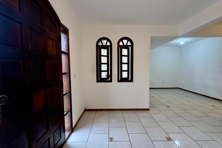 Sala 2 ambientes de casa de condomínio à venda com 3 quartos, 94m² em Tingui, Curitiba