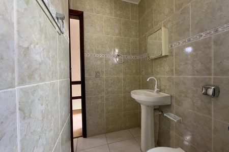 Casa de condomínio à venda com 94m², 3 quartos e 2 vagasBanheiro