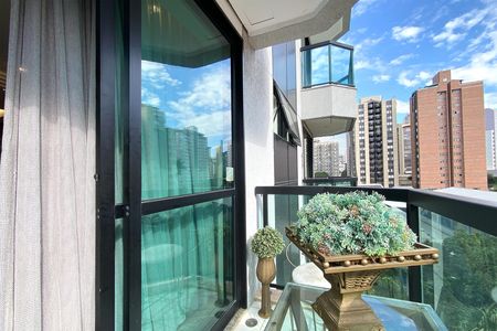 Varanda da Sala de apartamento para alugar com 1 quarto, 45m² em Funcionários, Belo Horizonte