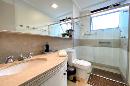 Apartamento para alugar com 45m², 1 quarto e 1 vaga Apartamento para alugar com 45m², 1 quarto e 1 vagaBanheiro