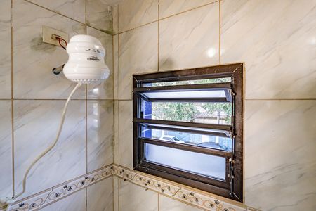 Casa para alugar com 35m², 1 quarto e sem vaga Casa para alugar com 35m², 1 quarto e sem vagaBanheiro da Suíte