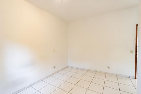 Casa para alugar com 35m², 1 quarto e sem vaga Casa para alugar com 35m², 1 quarto e sem vagaSuíte