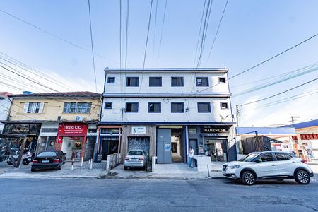 Fachada de casa para alugar com 1 quarto, 35m² em Vila Santo Estefano, São Paulo